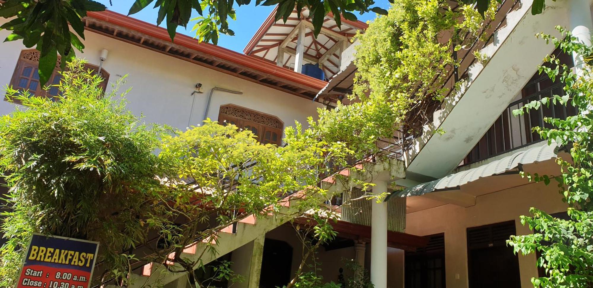 Mila Rest Garden Hotel Mirissa Exterior photo