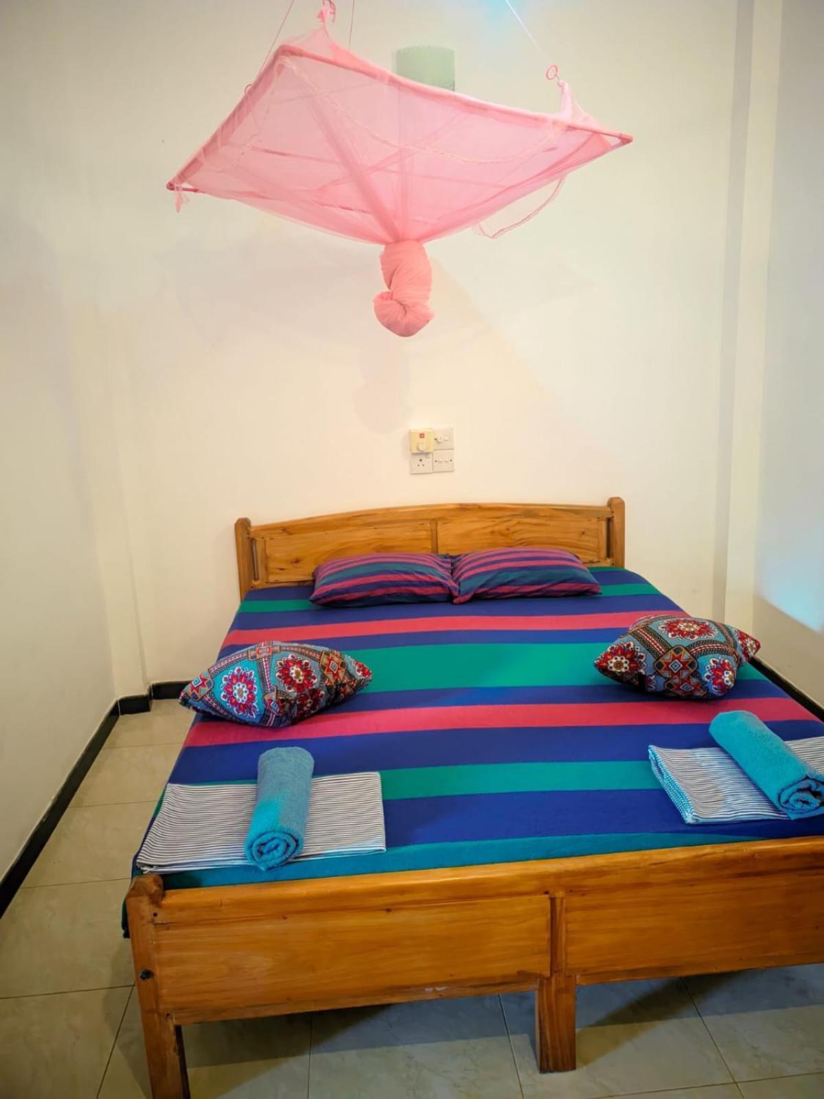 Mila Rest Garden Hotel Mirissa Room photo